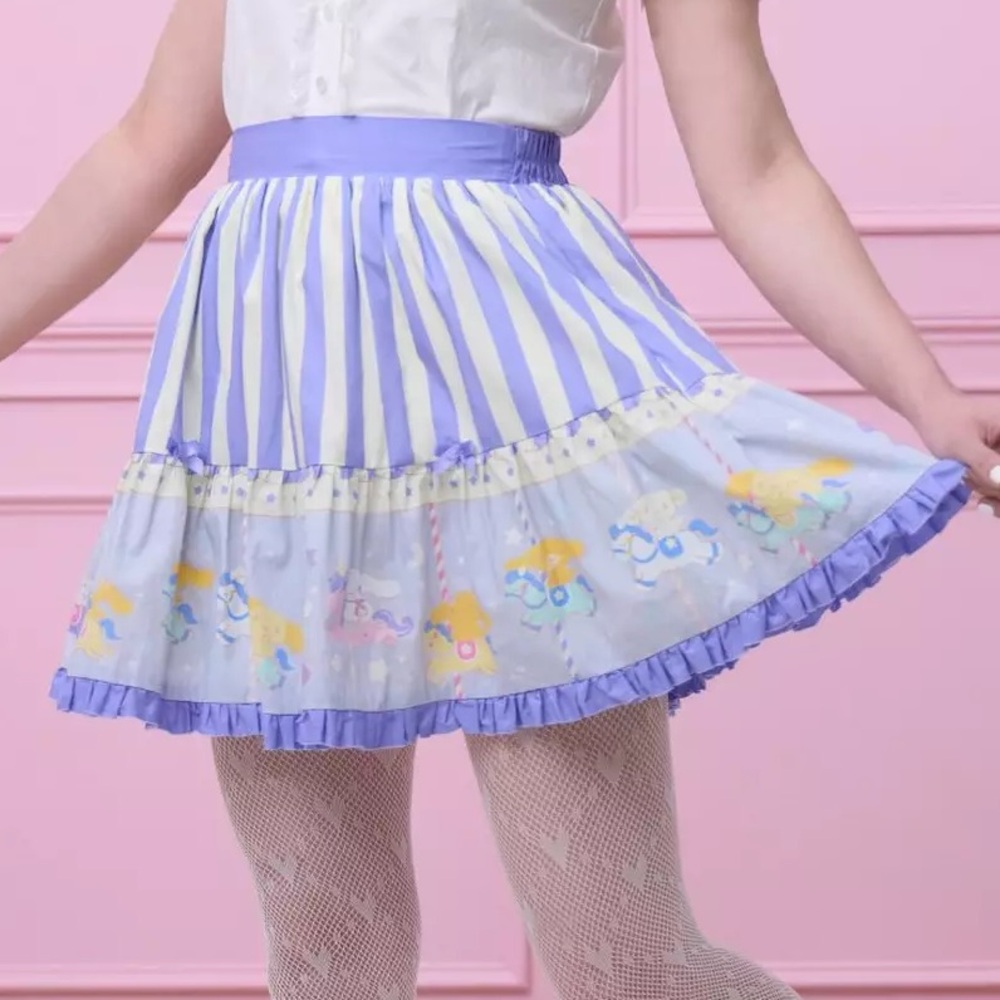 Cinnamoroll Carousel Tiered Skirt Hot Topic Sanrio‎ Hello Kitty